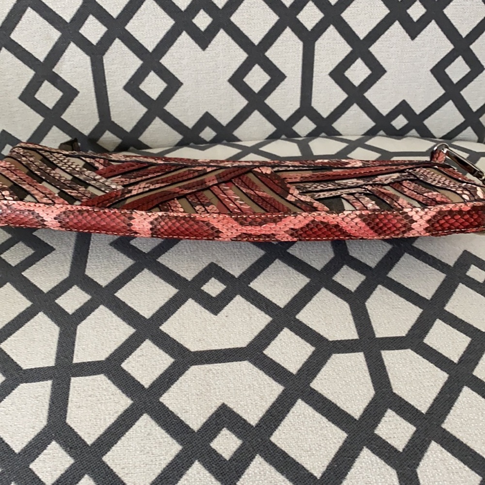 Burberry PYTHON House Check Clutch - Picture 7 of 7